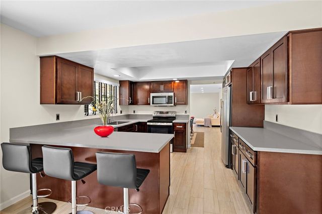 916 E Jonquil, Santa Ana, CA 92705