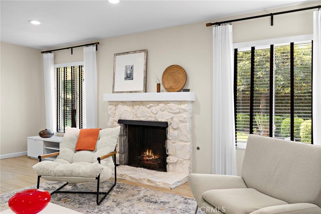 916 E Jonquil, Santa Ana, CA 92705 — photo 2