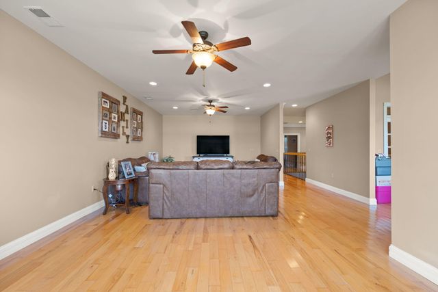 765 White Tail Run, Somerset, KY 42503