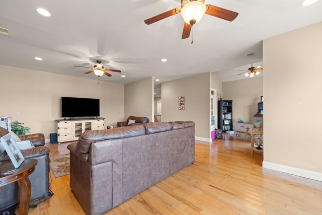 765 White Tail Run, Somerset, KY 42503