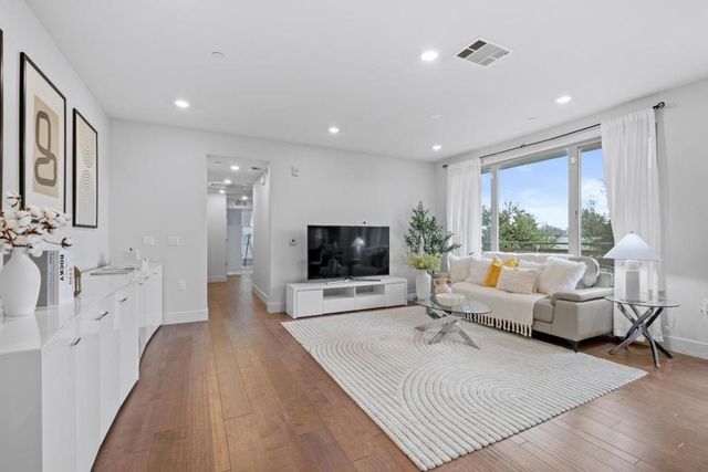 330 Riesling Avenue 23, Milpitas, CA 95035