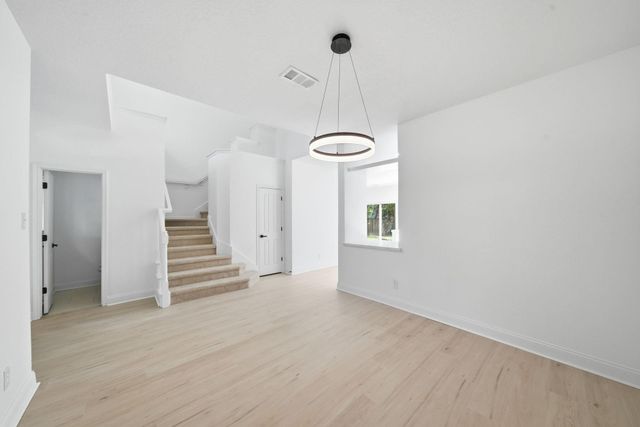 82 N Apple Springs Circle, The Woodlands, TX 77382