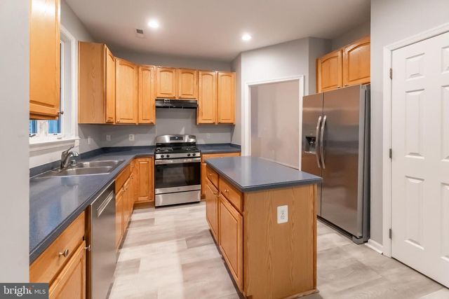 6877 SADDLE RUN WAY, Gainesville, VA 20155