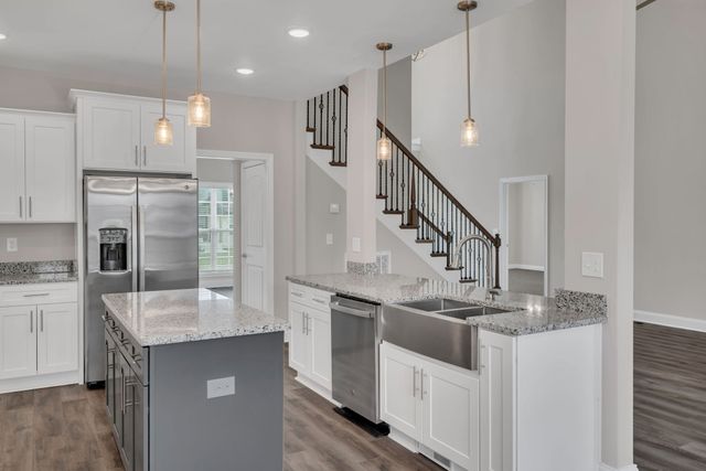 313 Clarabelle Ln, Clarksville, TN 37040