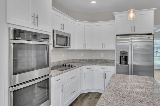 313 Clarabelle Ln, Clarksville, TN 37040