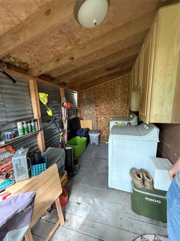 1006 Bishop Street, Commerce, TX 75428