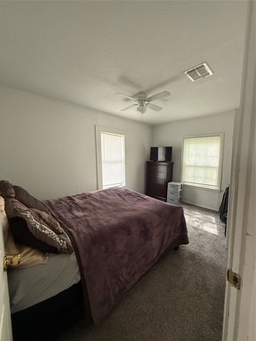 1006 Bishop Street, Commerce, TX 75428