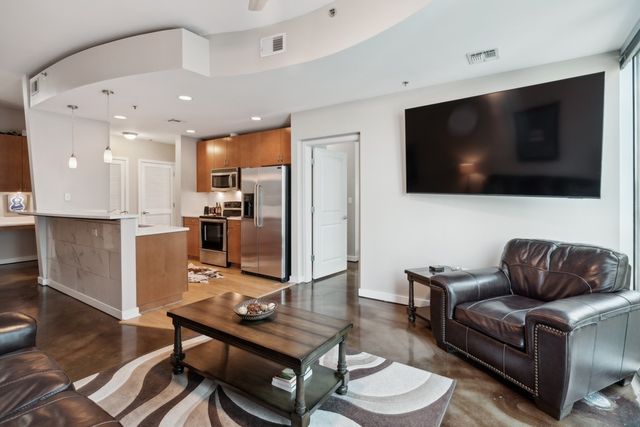 301 Demonbreun St Unit 610, Nashville, TN 37201