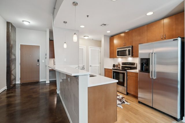 301 Demonbreun St Unit 610, Nashville, TN 37201