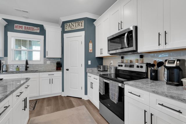 290 Maple Bend Rd, Winchester, TN 37398