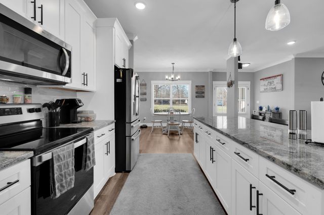 290 Maple Bend Rd, Winchester, TN 37398