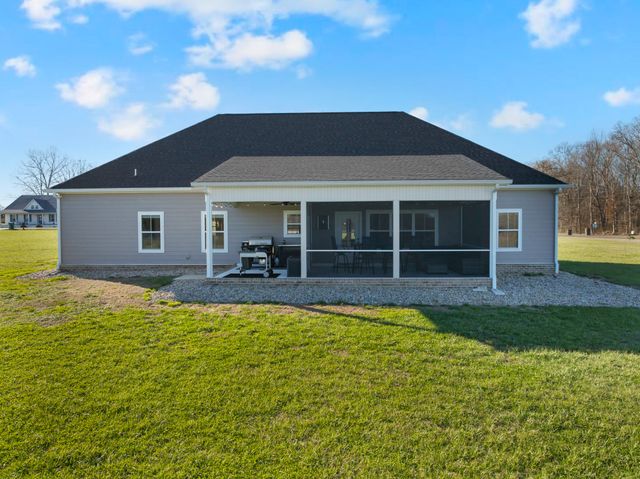 290 Maple Bend Rd, Winchester, TN 37398