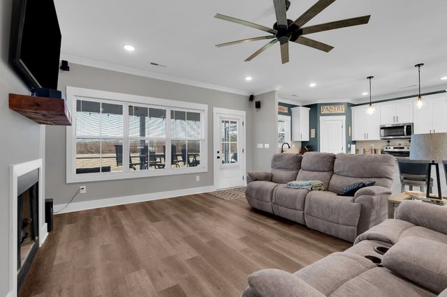 290 Maple Bend Rd, Winchester, TN 37398