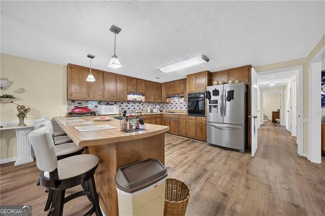 1378 Amber Stapp Studdard Road, Social Circle, GA 30025