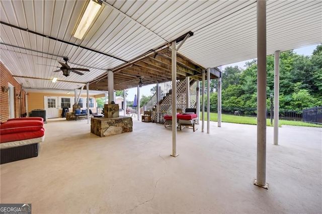1378 Amber Stapp Studdard Road, Social Circle, GA 30025