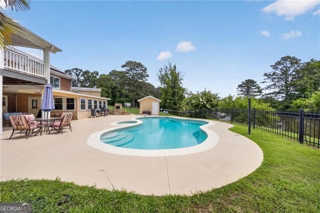 1378 Amber Stapp Studdard Road, Social Circle, GA 30025