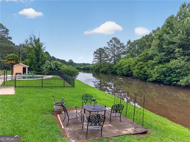 1378 Amber Stapp Studdard Road, Social Circle, GA 30025