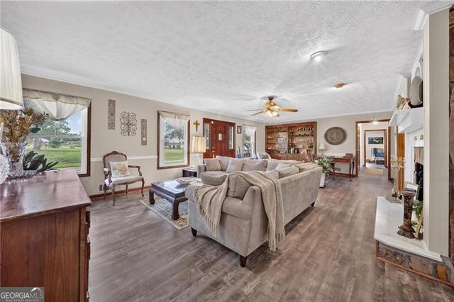 1378 Amber Stapp Studdard Road, Social Circle, GA 30025