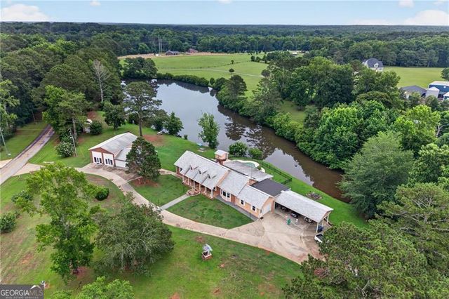 1378 Amber Stapp Studdard Road, Social Circle, GA 30025