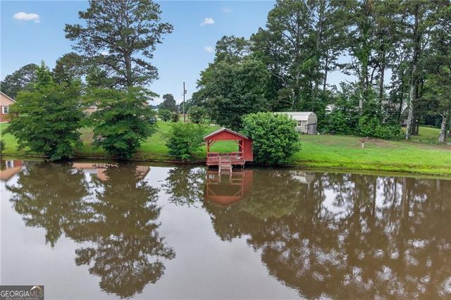 1378 Amber Stapp Studdard Road, Social Circle, GA 30025