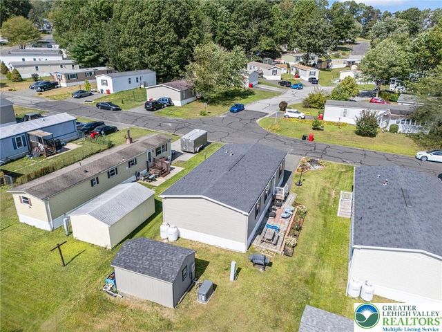107 Haddon Drive, Longswamp Twp, PA 18062