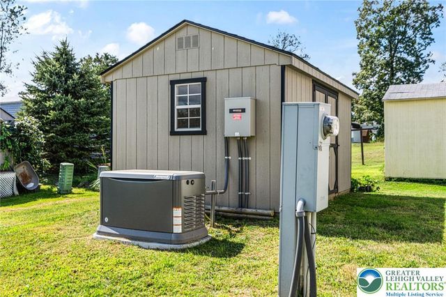 107 Haddon Drive, Longswamp Twp, PA 18062