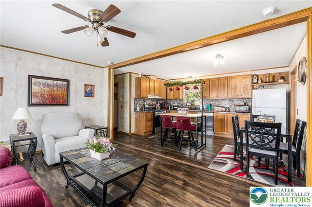 107 Haddon Drive, Longswamp Twp, PA 18062