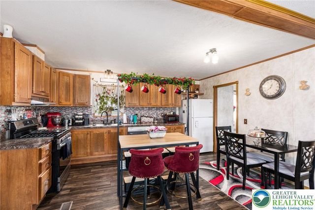 107 Haddon Drive, Longswamp Twp, PA 18062