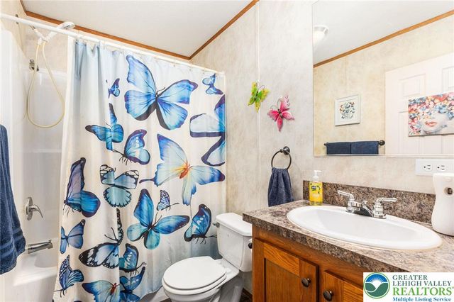 107 Haddon Drive, Longswamp Twp, PA 18062