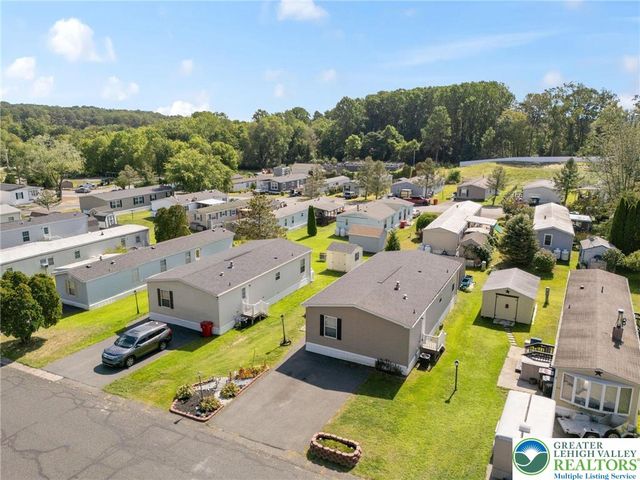 107 Haddon Drive, Longswamp Twp, PA 18062