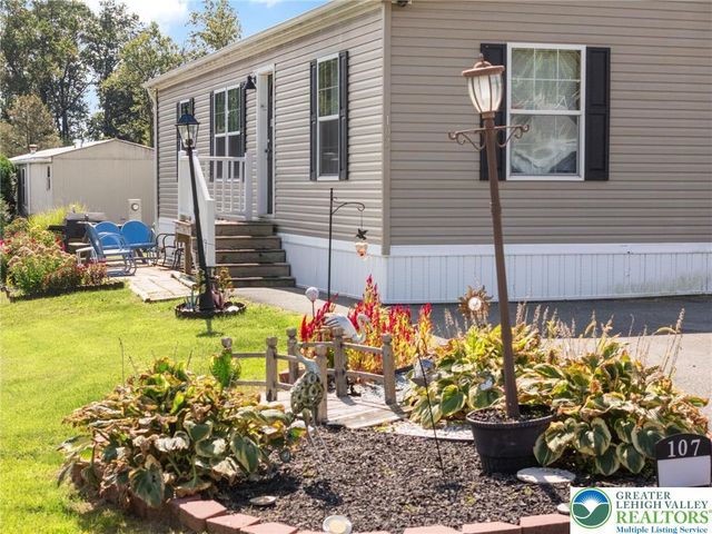 107 Haddon Drive, Longswamp Twp, PA 18062