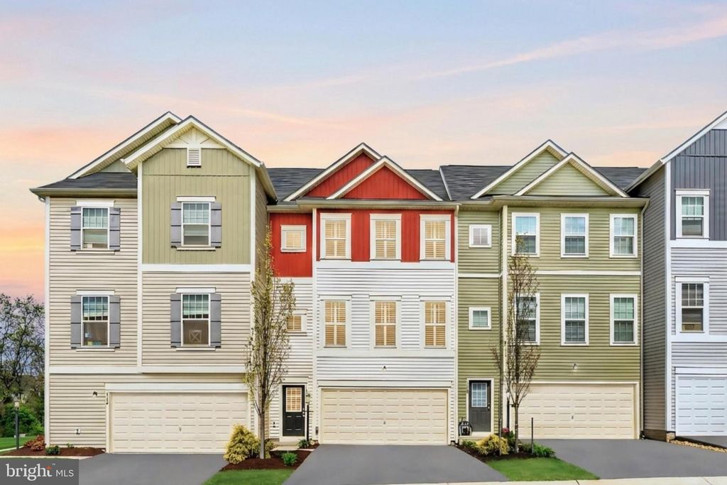 112 PRICKLY PEAR PL, Stephenson, VA 22656