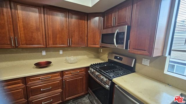10620 Eastborne Avenue 202, Los Angeles, CA 90024