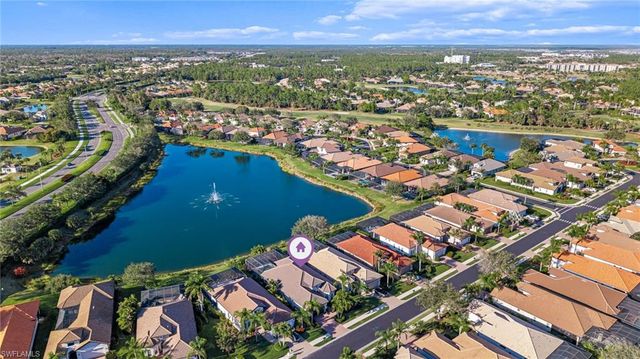 7875 Valencia CT, Naples, FL 34113