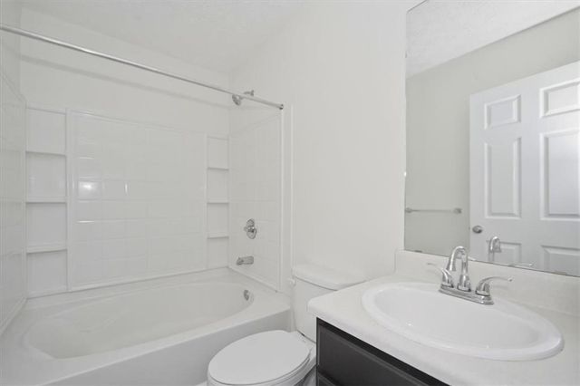 1706 Redan E, Lithonia, GA 30058