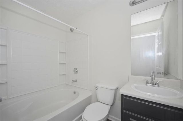 1706 Redan E, Lithonia, GA 30058