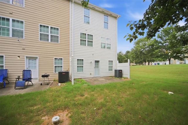 1706 Redan E, Lithonia, GA 30058