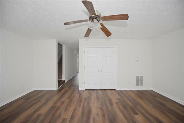 1706 Redan E, Lithonia, GA 30058