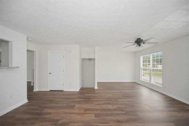1706 Redan E, Lithonia, GA 30058