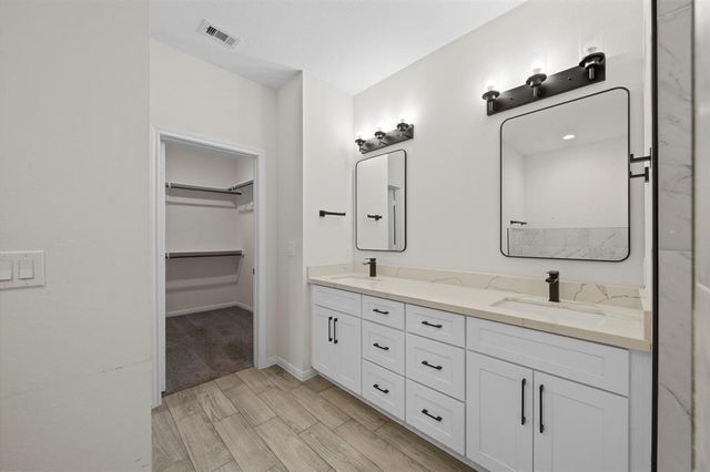 11854 E 22nd Street, Santa Fe, TX 77510