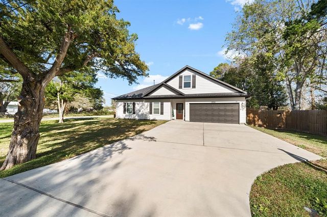 11854 E 22nd Street, Santa Fe, TX 77510