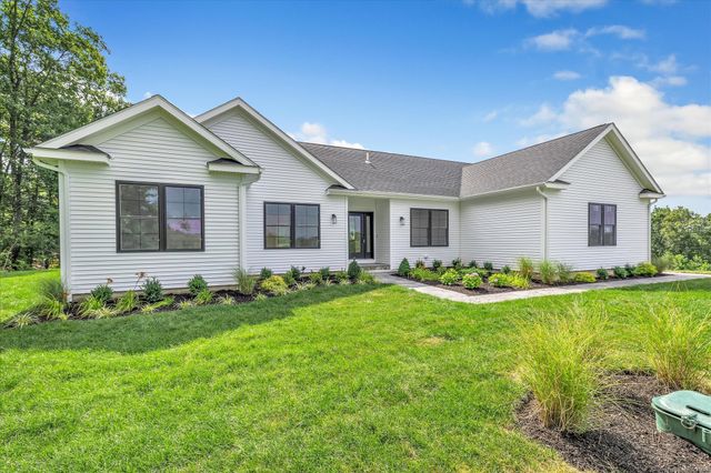 3 Hunting Ridge Road, Middlebury, CT 06762