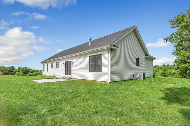 3 Hunting Ridge Road, Middlebury, CT 06762