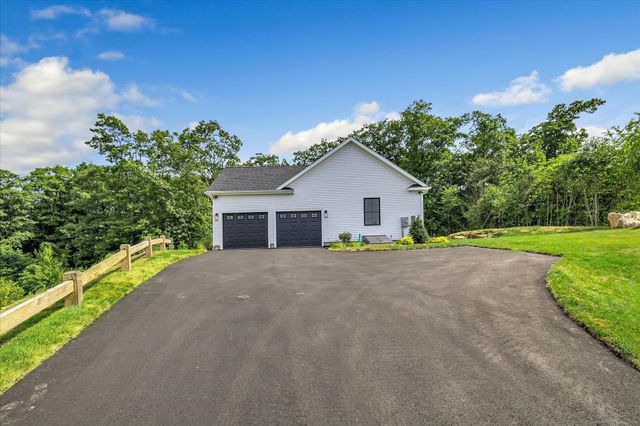 3 Hunting Ridge Road, Middlebury, CT 06762