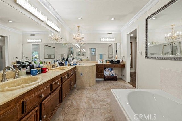 7125 Lonzo, Tujunga (los Angeles), CA 91042