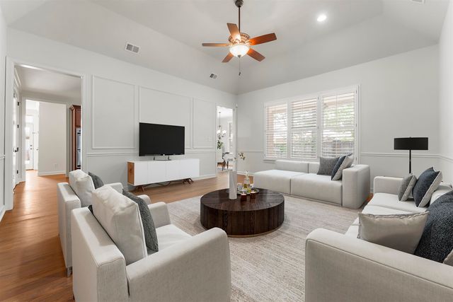 10830 WHISPER HOLLOW CV, Collierville, TN 38017