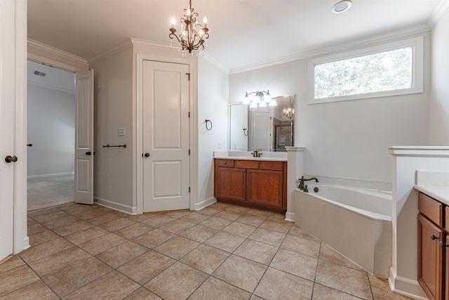 10830 WHISPER HOLLOW CV, Collierville, TN 38017