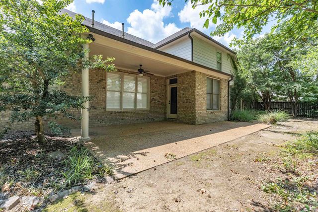 10830 WHISPER HOLLOW CV, Collierville, TN 38017