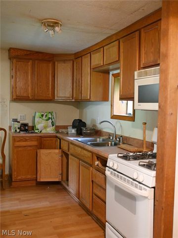 2014 & 2042 Merrill Road, Kent, OH 44240