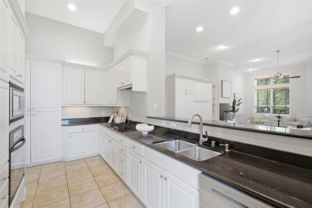 5012 Morris Avenue, Addison, TX 75001